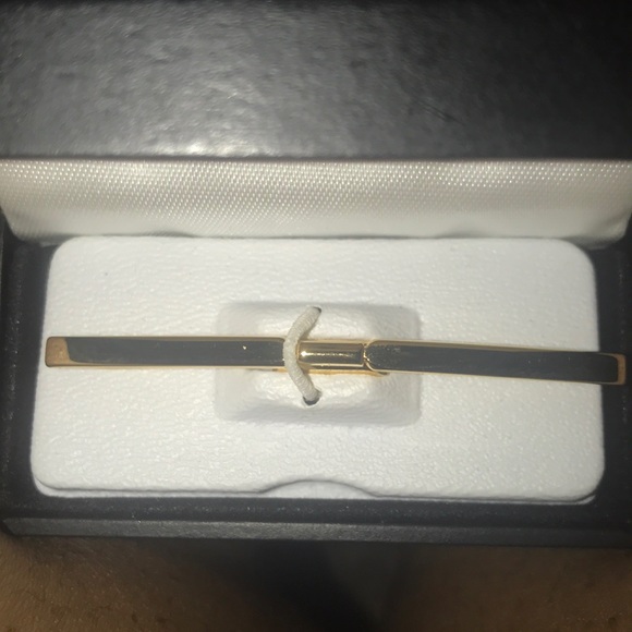 Yves Saint Laurent Gold Tie Clip - Picture 3 of 4
